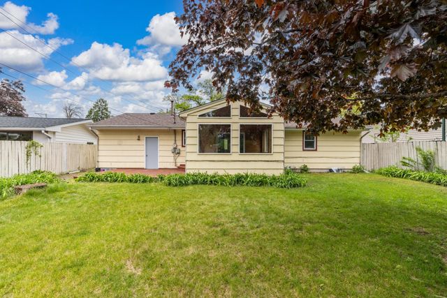 7725 W 22nd Street, Saint Louis Park, MN 55426