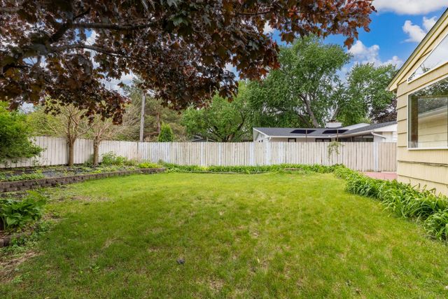 7725 W 22nd Street, Saint Louis Park, MN 55426