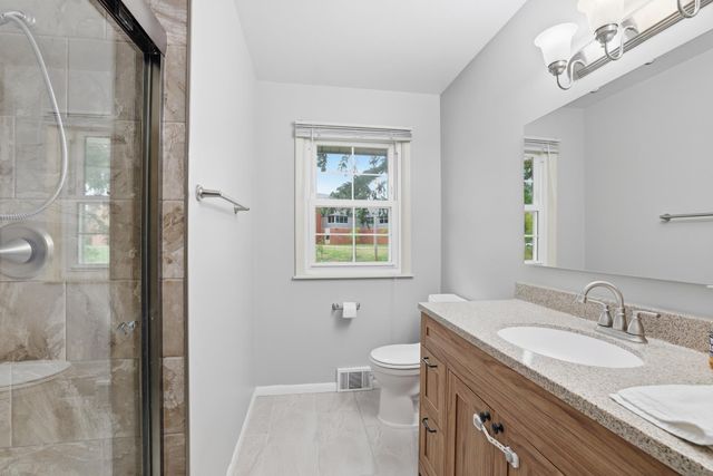 7725 W 22nd Street, Saint Louis Park, MN 55426