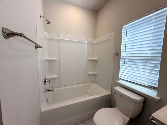 546 Magnolia Terrace Dr, Myrtle Beach, SC 29579