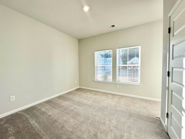 546 Magnolia Terrace Dr, Myrtle Beach, SC 29579