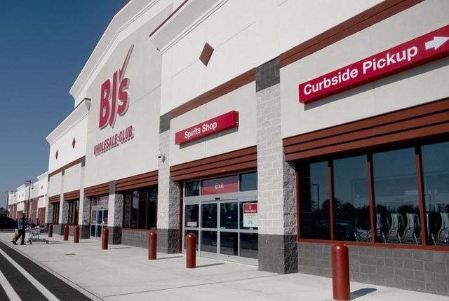 546 Magnolia Terrace Dr, Myrtle Beach, SC 29579