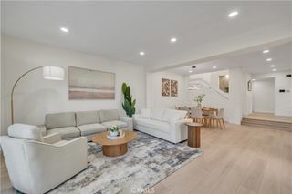 21 Lakefront, Irvine, CA 92604