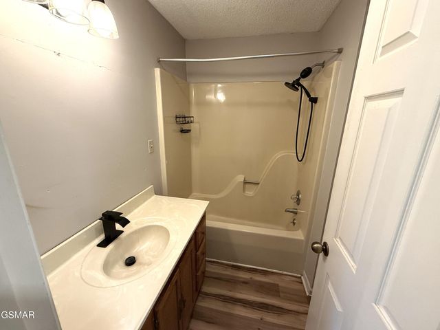 858 Burnett Drive, Newport, TN 37821