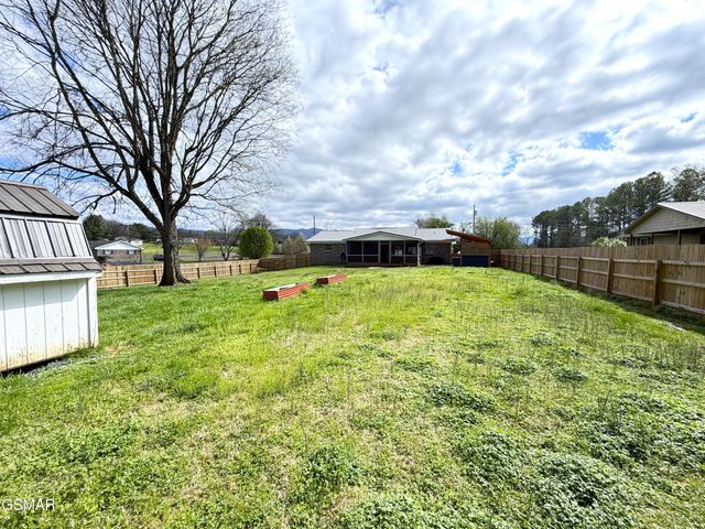 858 Burnett Drive, Newport, TN 37821