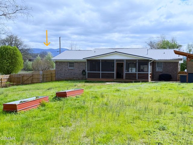 858 Burnett Drive, Newport, TN 37821