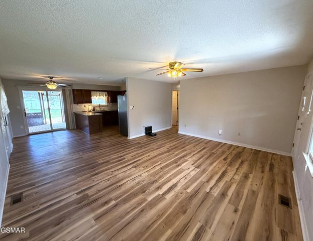 858 Burnett Drive, Newport, TN 37821