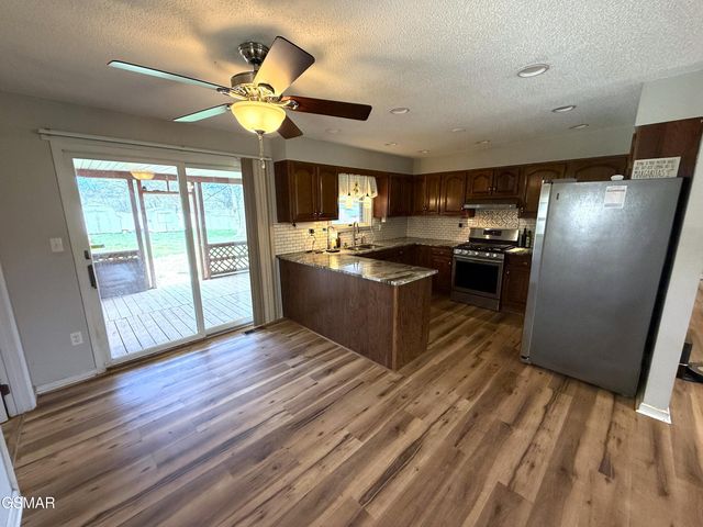 858 Burnett Drive, Newport, TN 37821