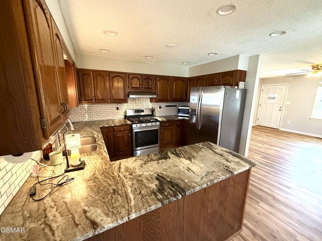 858 Burnett Drive, Newport, TN 37821