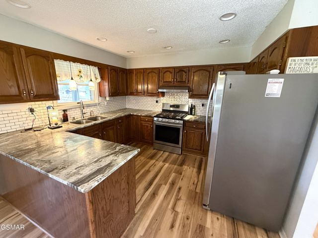 858 Burnett Drive, Newport, TN 37821