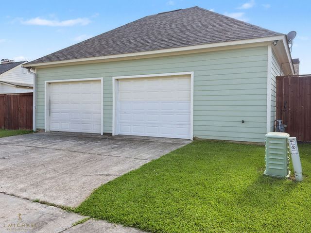 3039 Maple Grove Avenue, Shreveport, LA 71106