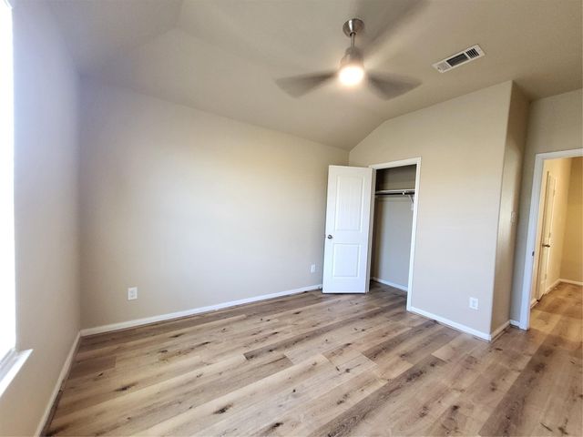 1906 Howth Avenue, Houston, TX 77051