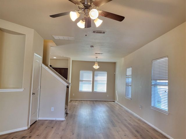 1906 Howth Avenue, Houston, TX 77051