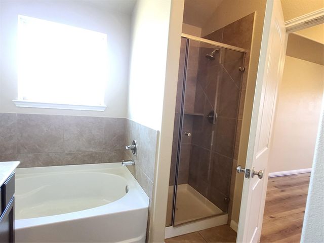 1906 Howth Avenue, Houston, TX 77051