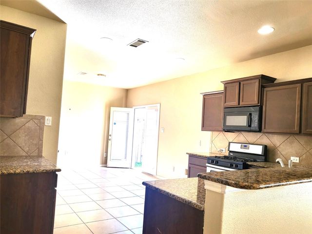 1906 Howth Avenue, Houston, TX 77051