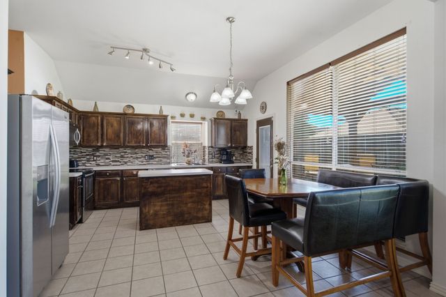 305 Ravenna Road, Lake Dallas, TX 75065