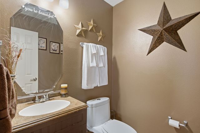 305 Ravenna Road, Lake Dallas, TX 75065