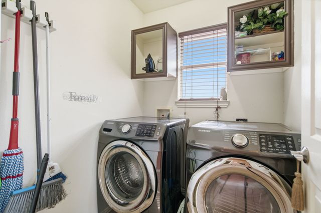 305 Ravenna Road, Lake Dallas, TX 75065