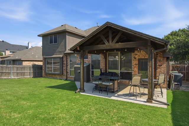 305 Ravenna Road, Lake Dallas, TX 75065