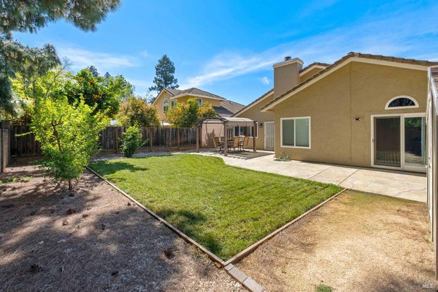 619 Rutgers St, Vacaville, CA 95687