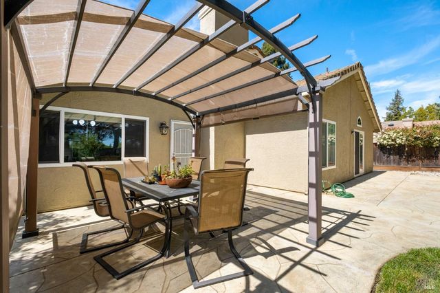 619 Rutgers St, Vacaville, CA 95687