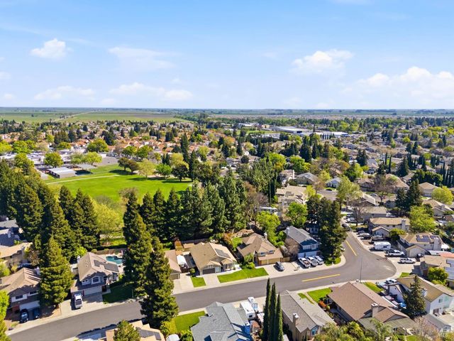 619 Rutgers St, Vacaville, CA 95687