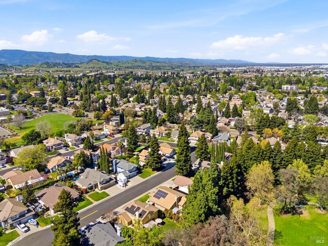 619 Rutgers St, Vacaville, CA 95687