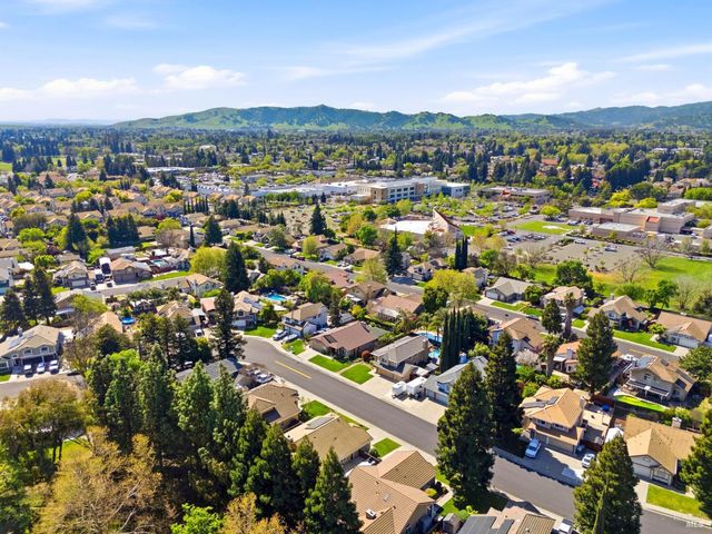 619 Rutgers St, Vacaville, CA 95687