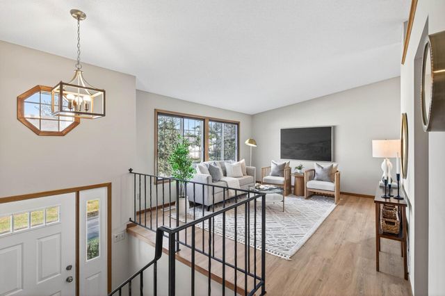 4410 Clover Lane, Eagan, MN 55122