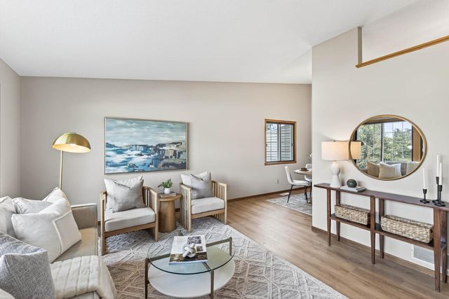 4410 Clover Lane, Eagan, MN 55122