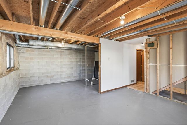 4410 Clover Lane, Eagan, MN 55122