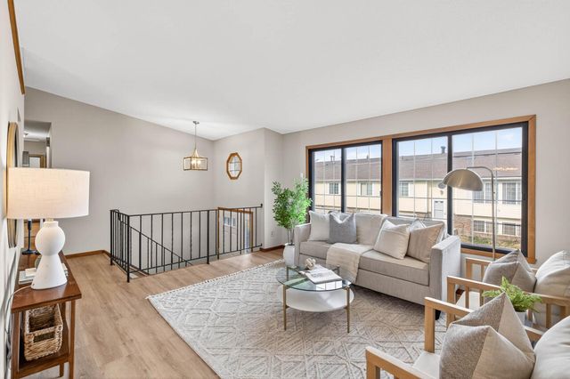 4410 Clover Lane, Eagan, MN 55122