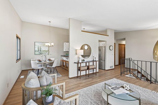 4410 Clover Lane, Eagan, MN 55122