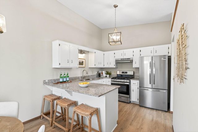 4410 Clover Lane, Eagan, MN 55122