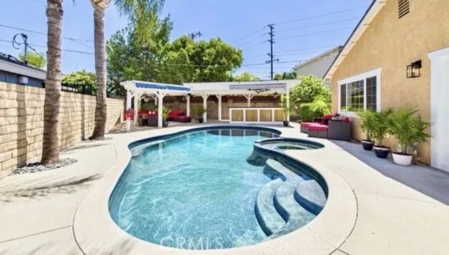 21104 Rosedell Drive, Saugus, CA 91350