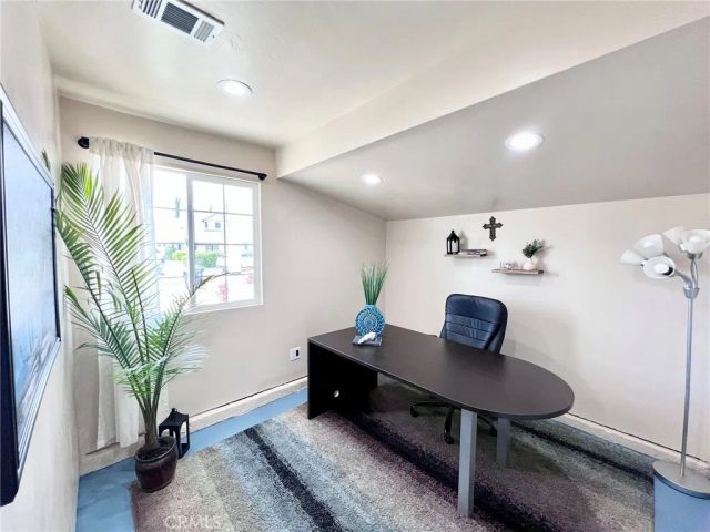 21104 Rosedell Drive, Saugus, CA 91350