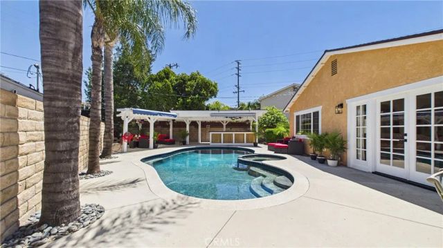 21104 Rosedell Drive, Saugus, CA 91350