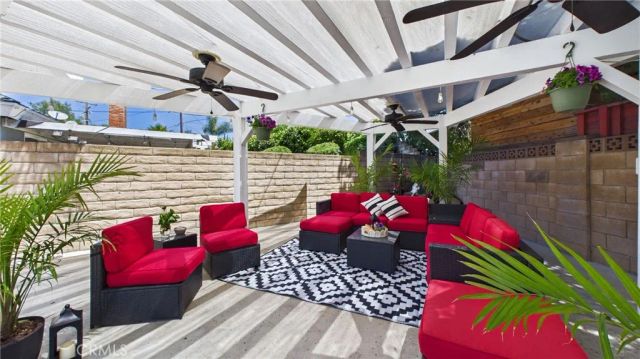 21104 Rosedell Drive, Saugus, CA 91350