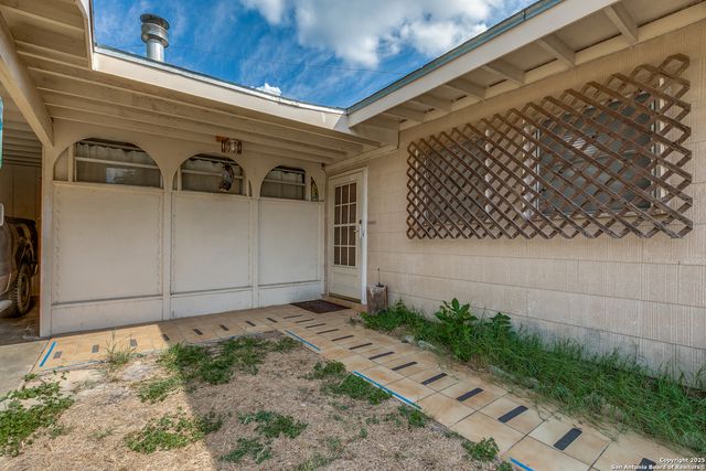 1015 Mount Serolod, San Antonio, TX 78213