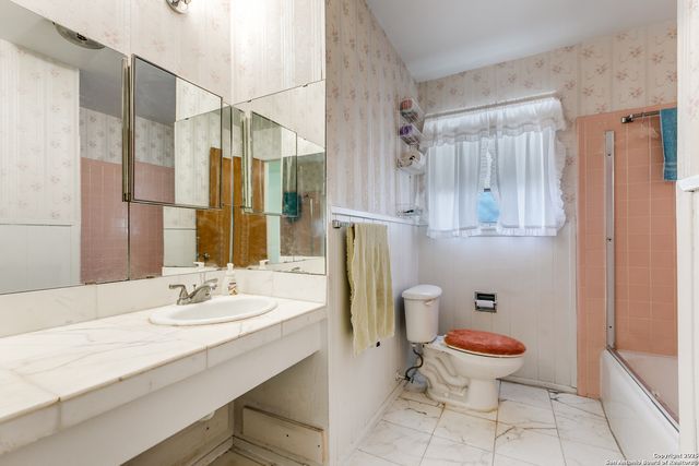 1015 Mount Serolod, San Antonio, TX 78213
