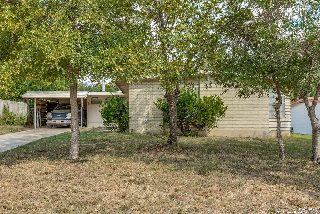 1015 Mount Serolod, San Antonio, TX 78213