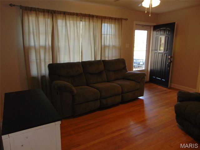 936 N 22nd Street, Murphysboro, IL 62966