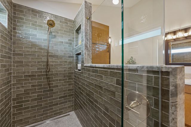 14844 SW Clover Ln, Rose Hill, KS 67133