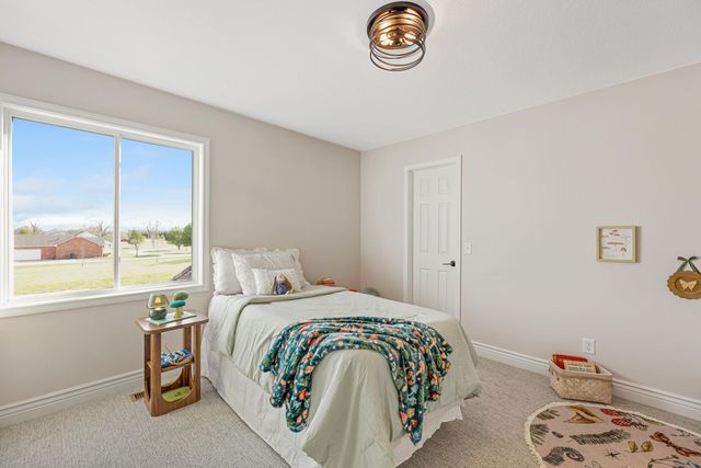 14844 SW Clover Ln, Rose Hill, KS 67133