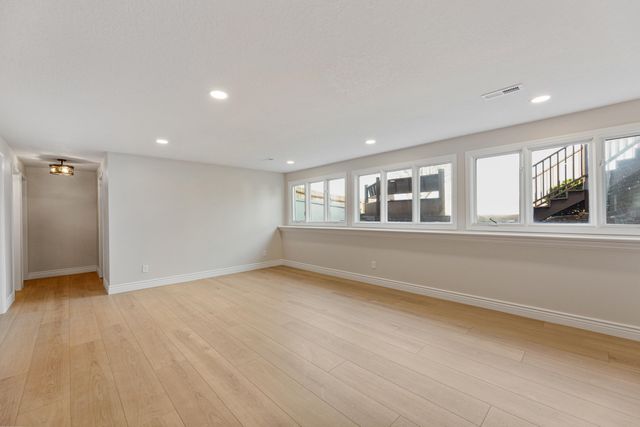 14844 SW Clover Ln, Rose Hill, KS 67133