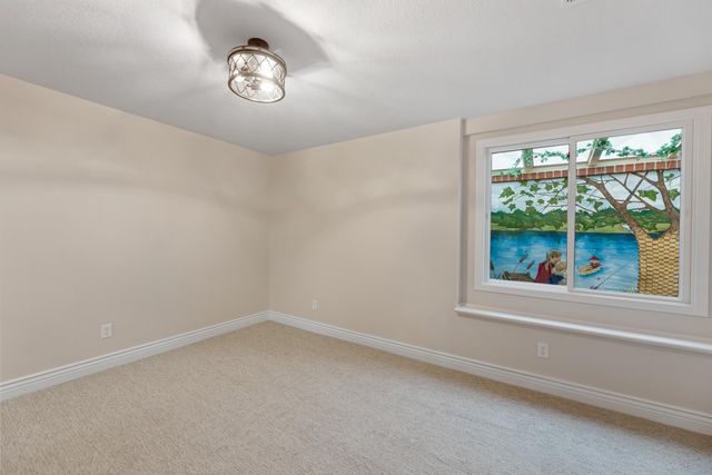 14844 SW Clover Ln, Rose Hill, KS 67133