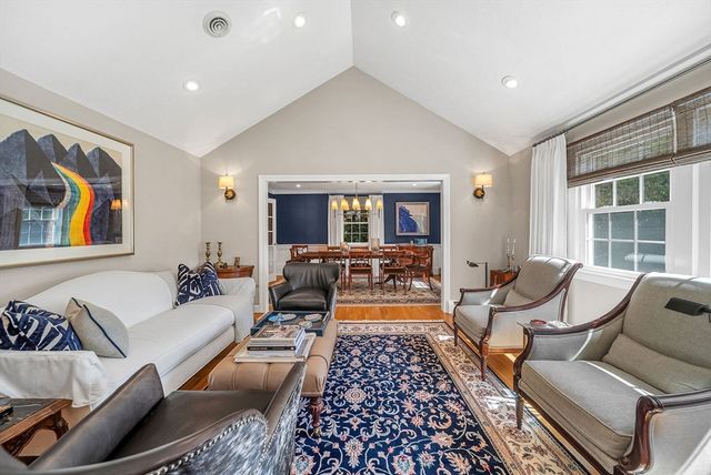 180 Meetinghouse Circle, Needham, MA 02492