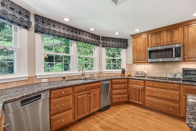 180 Meetinghouse Circle, Needham, MA 02492