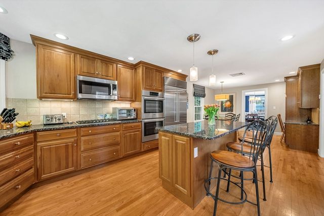 180 Meetinghouse Circle, Needham, MA 02492