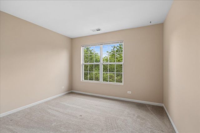 140 Station Park Circle, Grayslake, IL 60030
